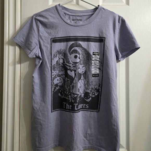 Hot Topic Tops - Disney Graphic T-Shirt in Lavender